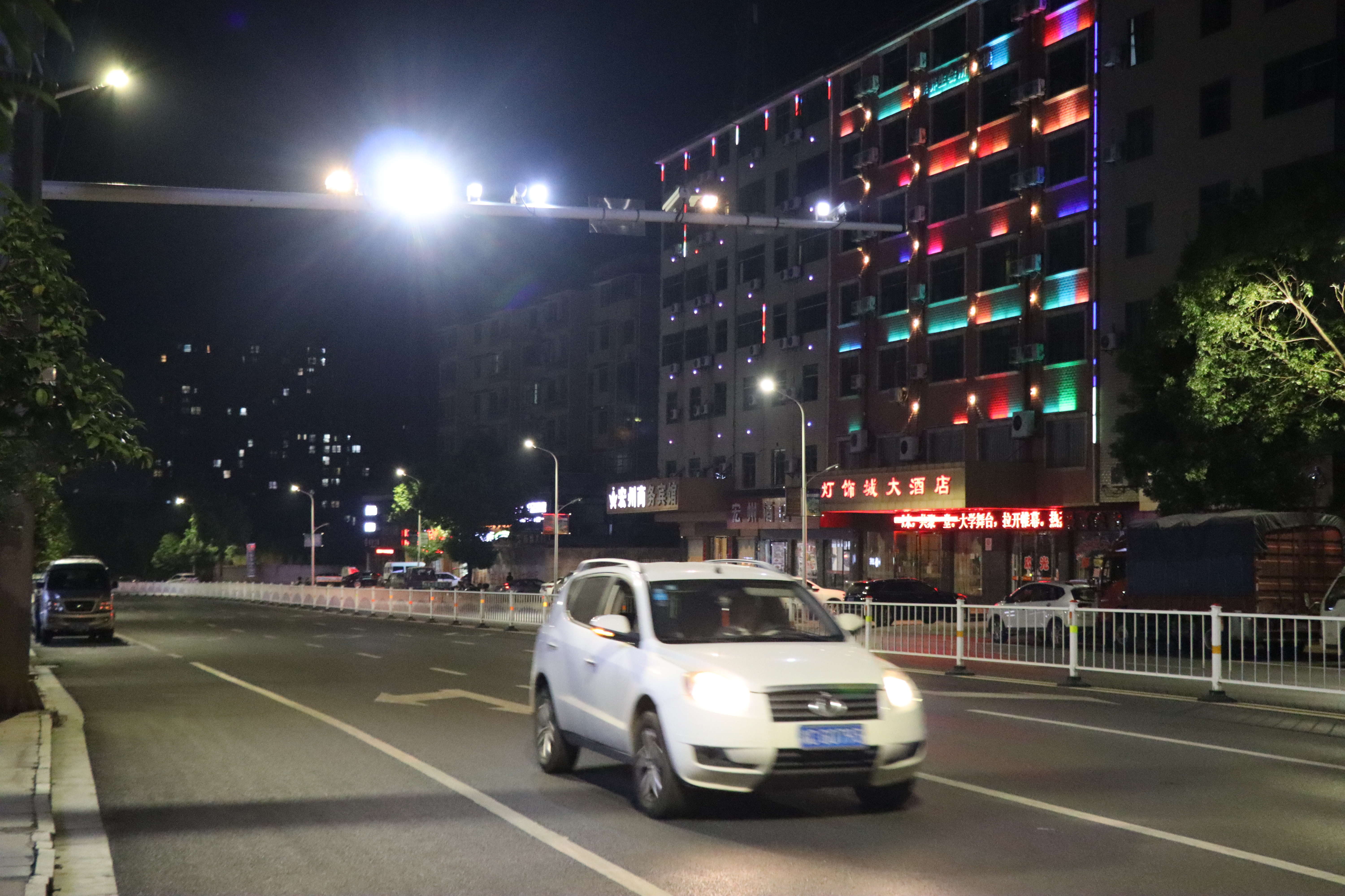 DJTY.COM大江体育(中国大陆)科技公司科技-颠覆传统路灯概念助推碳中和技术创新